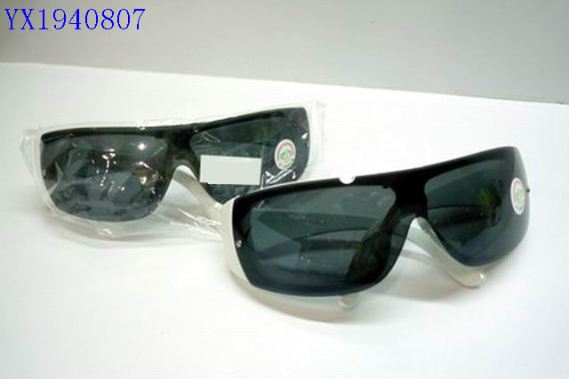 <img src='photo/2010A/YX1940807.JPG'width='400' height='300'>
