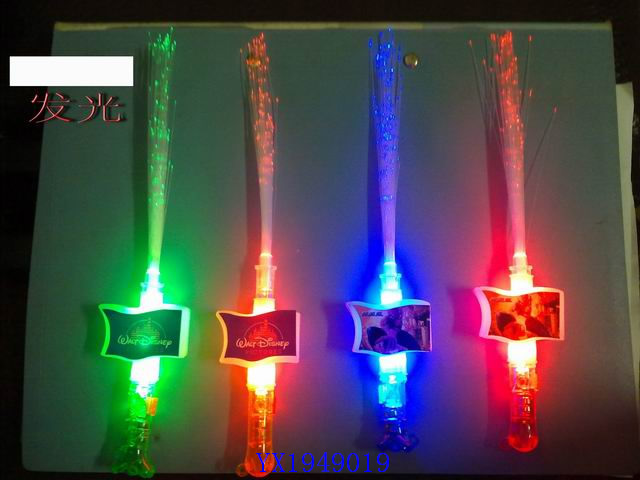 <img src='photo/2010C/YX1949019.jpg'width='400' height='300'>