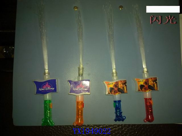 <img src='photo/2010C/YX1949022.jpg'width='400' height='300'>